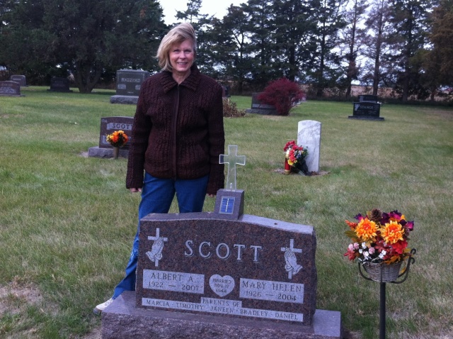 2011-10-26-Mom & Dads Grave-02.jpg